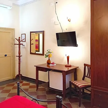 Guest house Del Re 2*